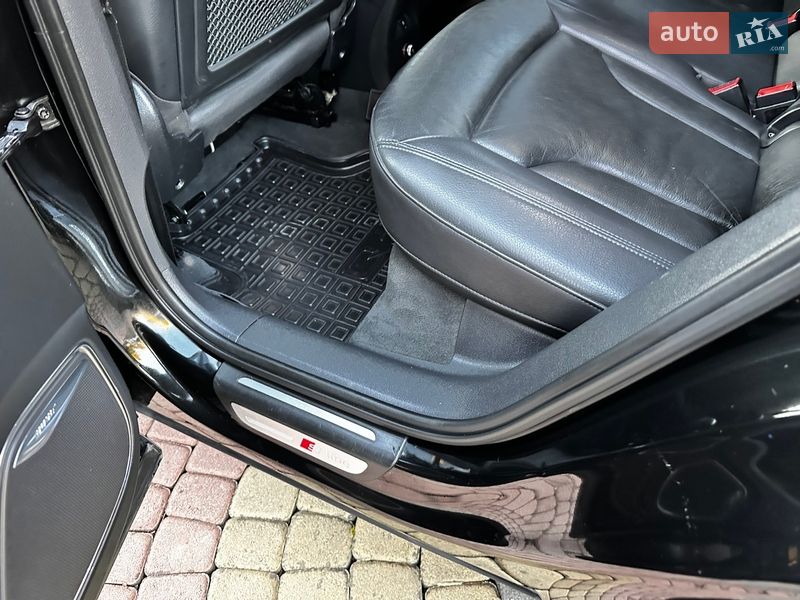 Внедорожник / Кроссовер Audi Q3 2017 в Хусте