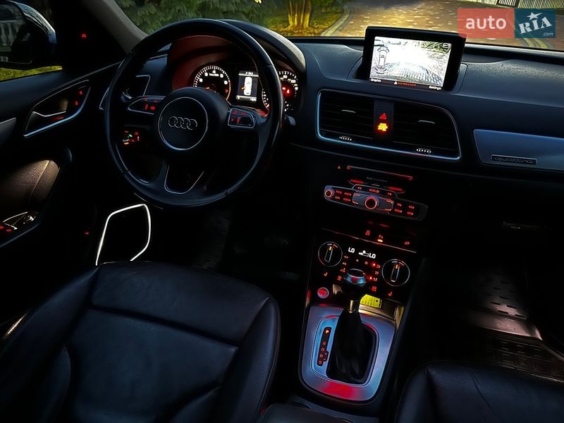 Внедорожник / Кроссовер Audi Q3 2017 в Хусте