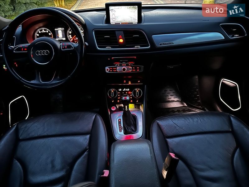 Внедорожник / Кроссовер Audi Q3 2017 в Хусте