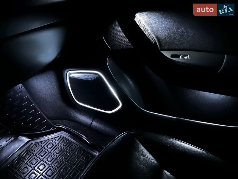 Внедорожник / Кроссовер Audi Q3 2017 в Хусте