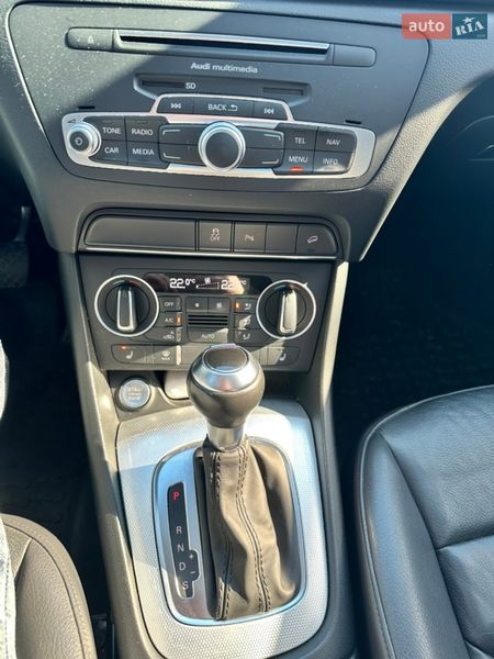 Позашляховик / Кросовер Audi Q3 2015 в Києві