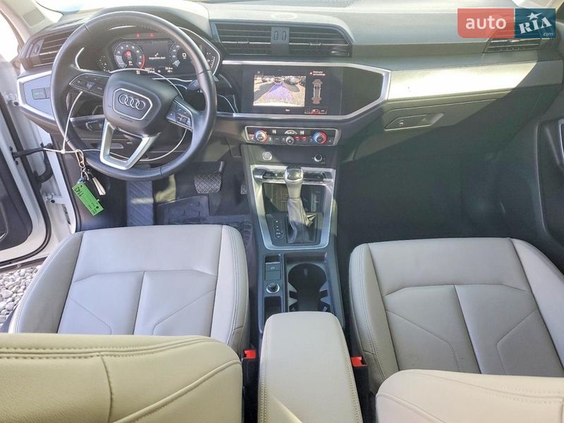 Внедорожник / Кроссовер Audi Q3 2020 в Львове