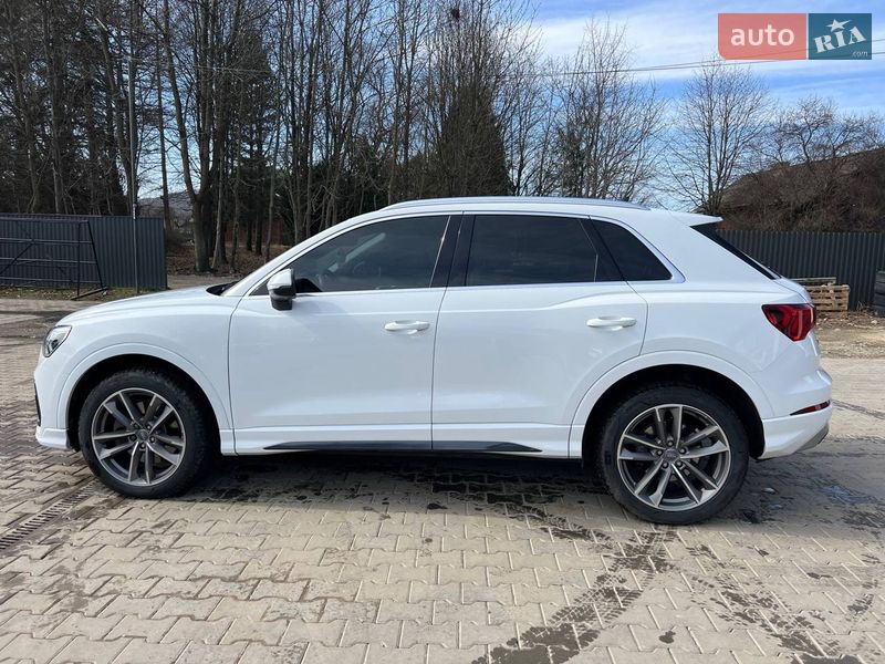 Внедорожник / Кроссовер Audi Q3 2020 в Ивано-Франковске