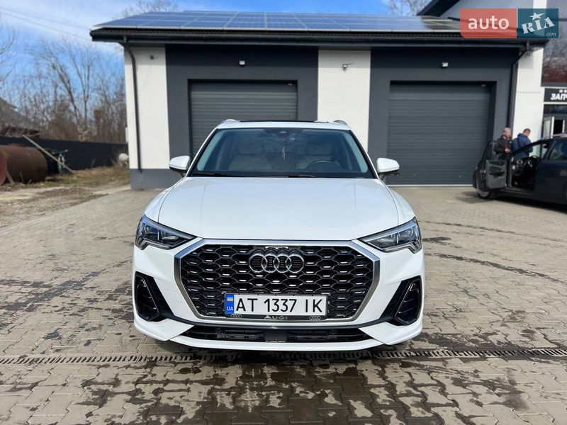 Внедорожник / Кроссовер Audi Q3 2020 в Ивано-Франковске