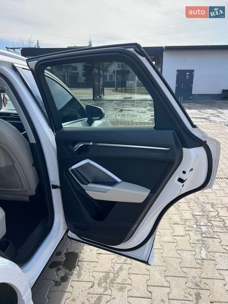 Внедорожник / Кроссовер Audi Q3 2020 в Ивано-Франковске