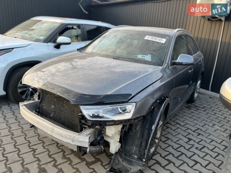 Позашляховик / Кросовер Audi Q3 2015 в Львові