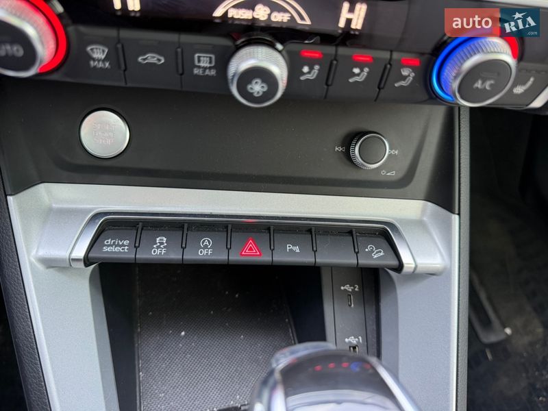 Позашляховик / Кросовер Audi Q3 2020 в Львові фото 8 Позашляховик / Кросовер Audi Q3 2020 в Львові
