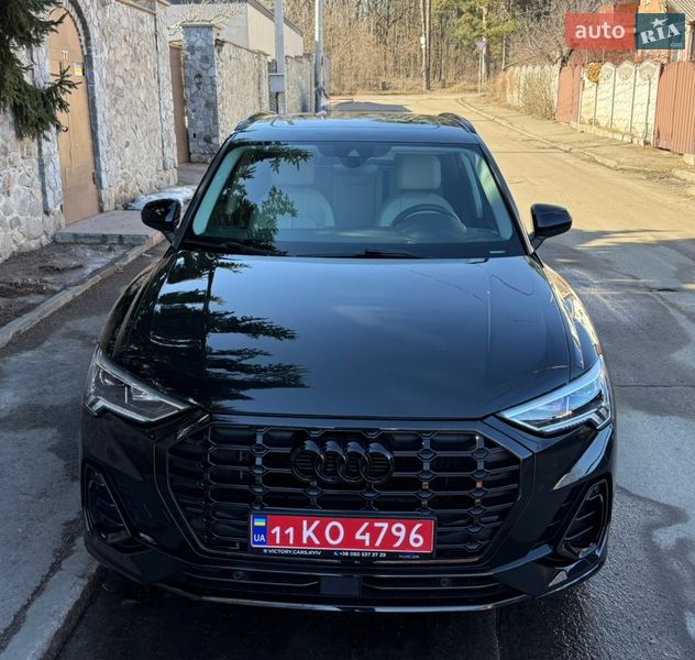 Позашляховик / Кросовер Audi Q3 2019 в Києві