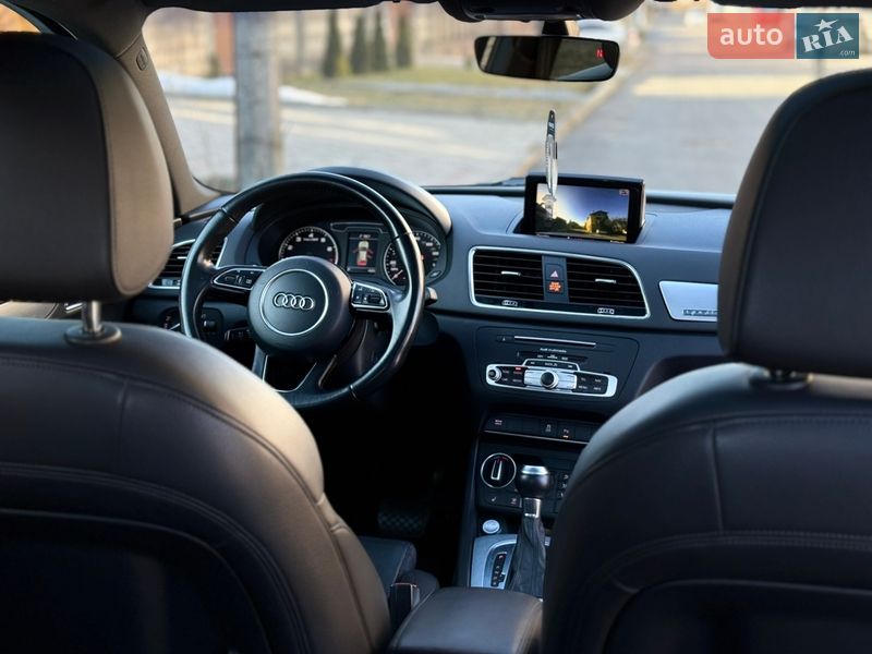 Позашляховик / Кросовер Audi Q3 2016 в Рівному