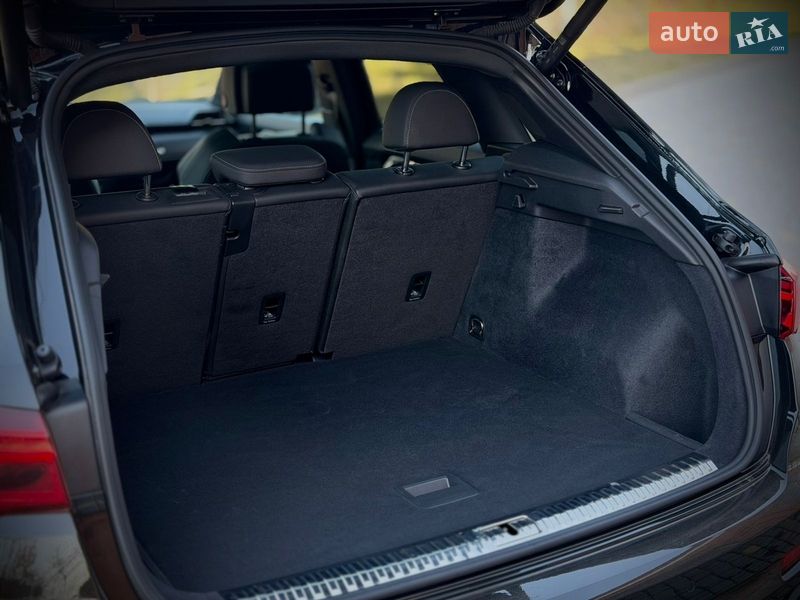 Внедорожник / Кроссовер Audi Q3 2023 в Одессе