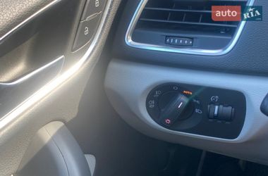 Внедорожник / Кроссовер Audi Q3 2012 в Киеве