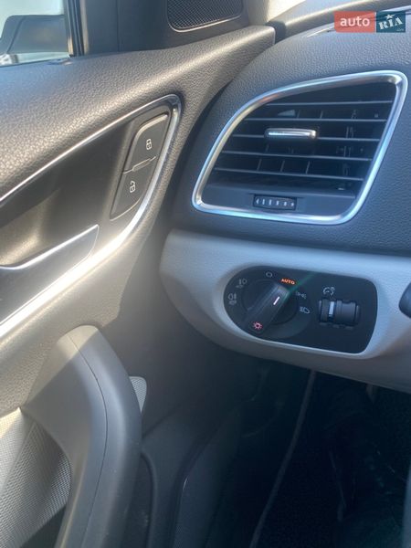 Внедорожник / Кроссовер Audi Q3 2012 в Киеве