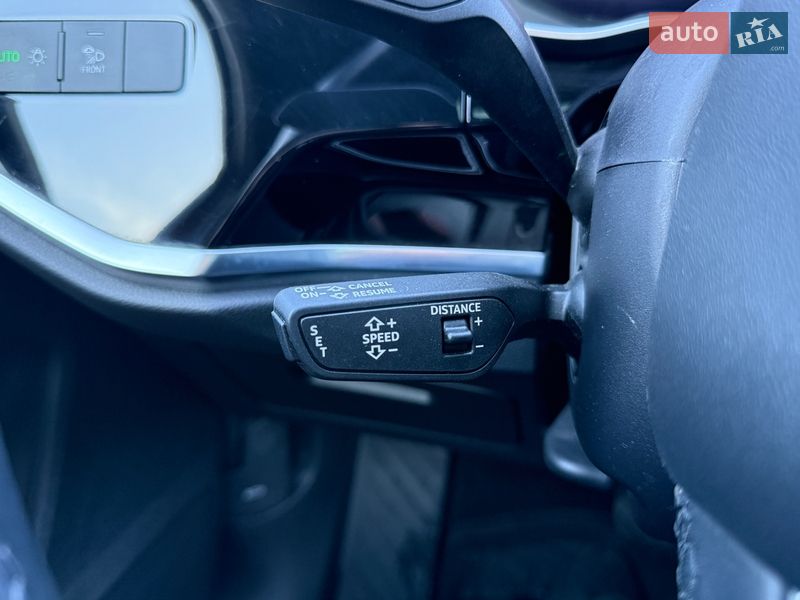 Позашляховик / Кросовер Audi Q3 2024 в Києві