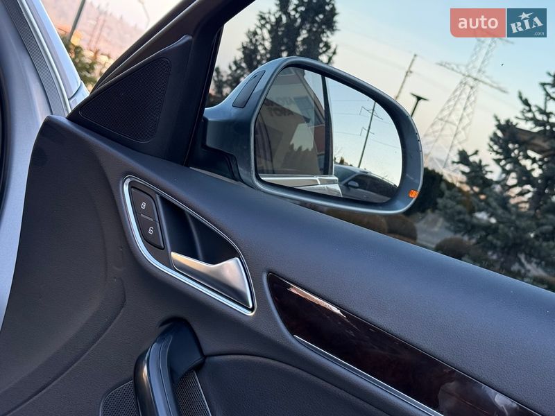 Внедорожник / Кроссовер Audi Q3 2015 в Дрогобыче