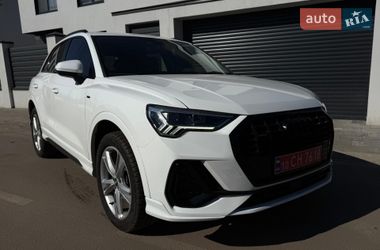 Внедорожник / Кроссовер Audi Q3 2020 в Киеве
