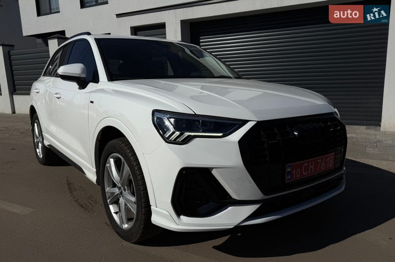 Позашляховик / Кросовер Audi Q3 2020 в Києві