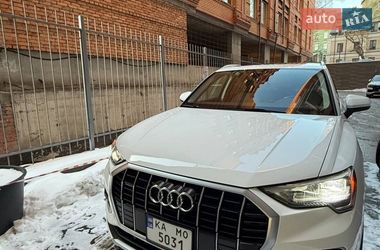 Внедорожник / Кроссовер Audi Q3 2020 в Киеве