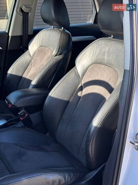 Позашляховик / Кросовер Audi Q3 2011 в Гусятині