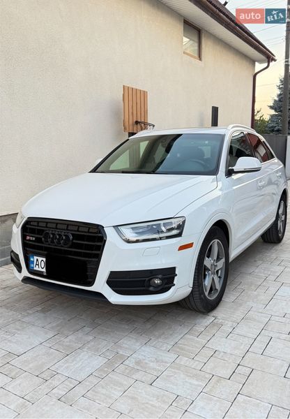 Внедорожник / Кроссовер Audi Q3 2014 в Ужгороде