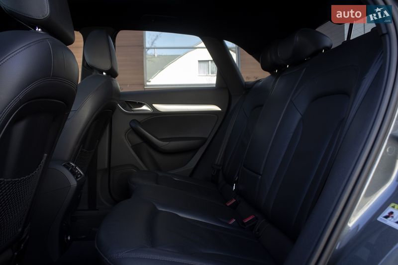 Позашляховик / Кросовер Audi Q3 2016 в Києві