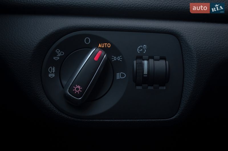 Позашляховик / Кросовер Audi Q3 2016 в Києві