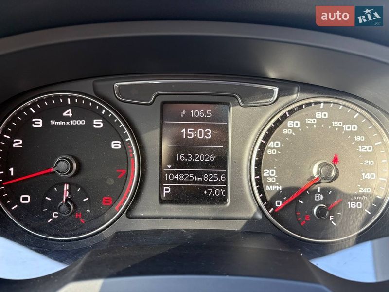 Позашляховик / Кросовер Audi Q3 2015 в Києві