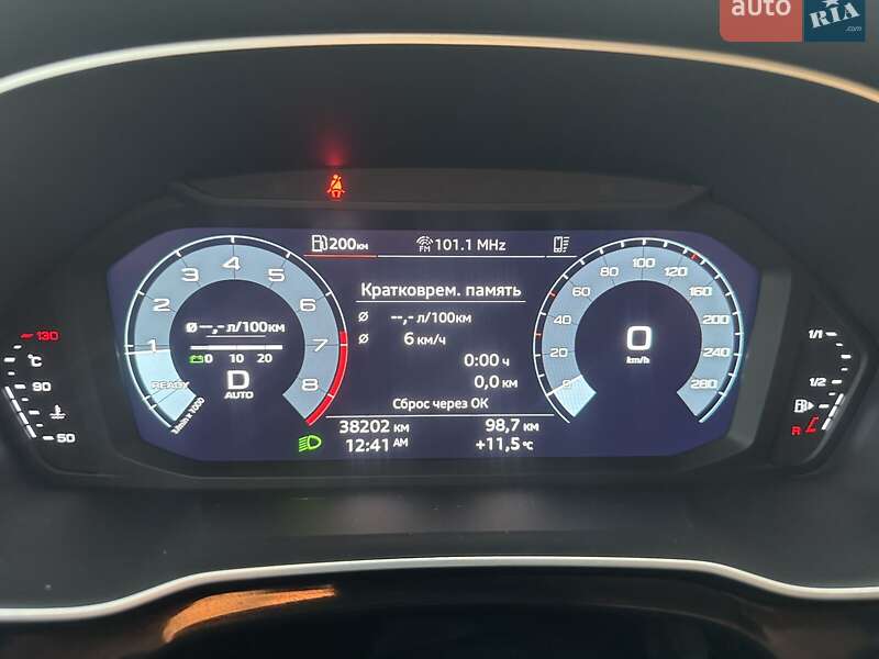 Позашляховик / Кросовер Audi Q3 2024 в Києві