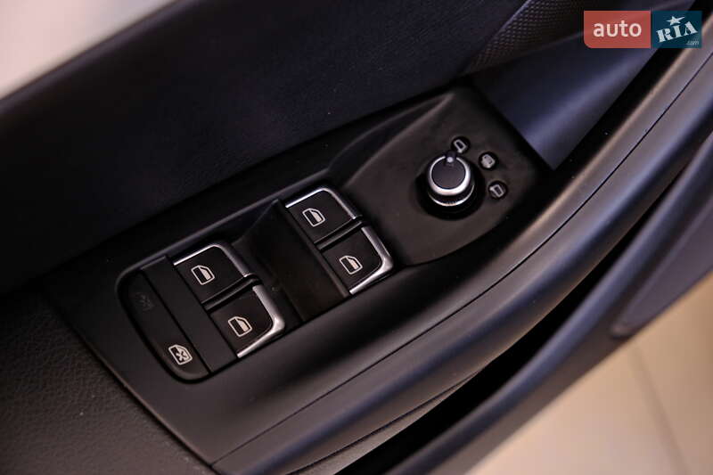 Позашляховик / Кросовер Audi Q3 2018 в Одесі