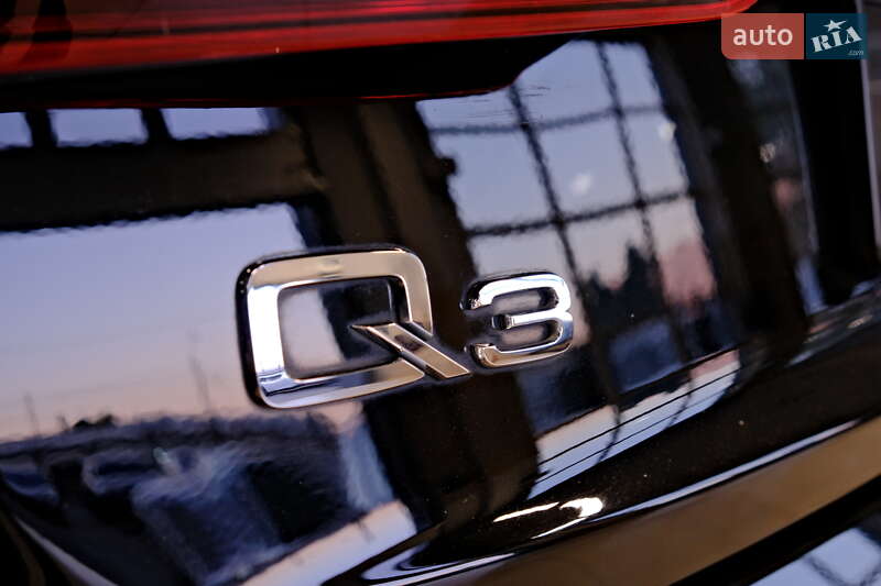 Позашляховик / Кросовер Audi Q3 2018 в Одесі