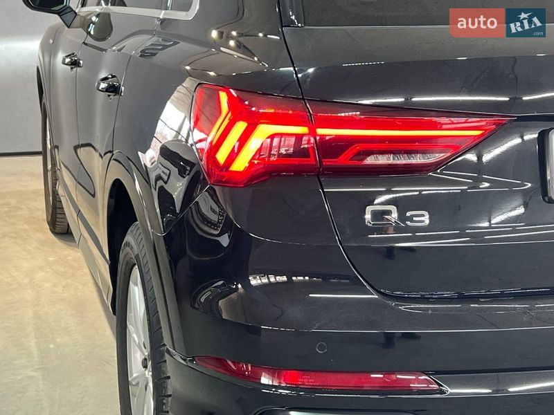 Внедорожник / Кроссовер Audi Q3 2022 в Одессе
