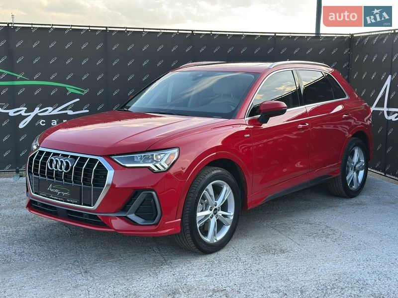 Внедорожник / Кроссовер Audi Q3 2024 в Киеве