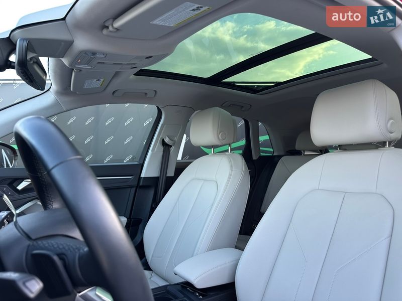Внедорожник / Кроссовер Audi Q3 2024 в Киеве
