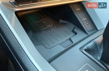 Внедорожник / Кроссовер Audi Q3 2020 в Киеве