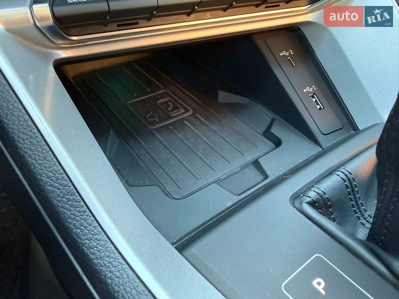Позашляховик / Кросовер Audi Q3 2020 в Києві
