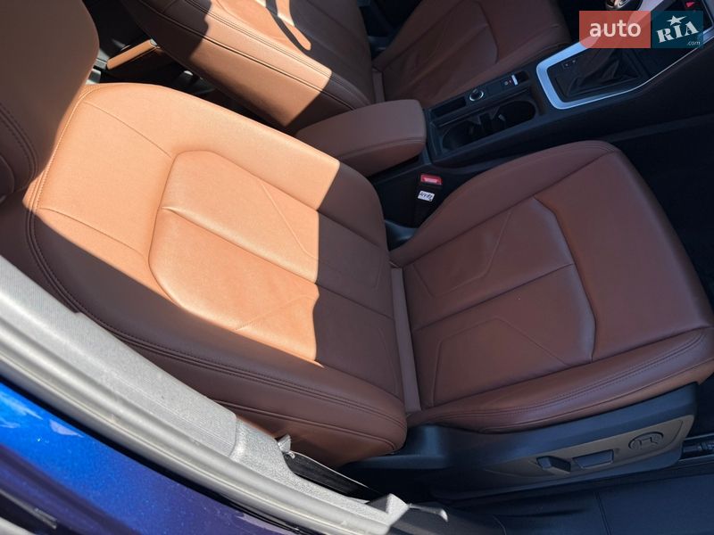 Позашляховик / Кросовер Audi Q3 2020 в Києві