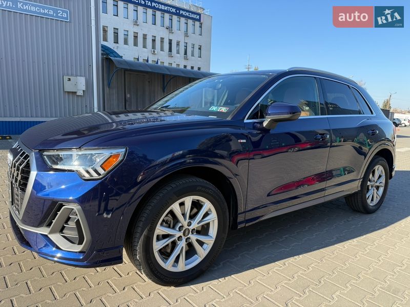 Позашляховик / Кросовер Audi Q3 2020 в Києві