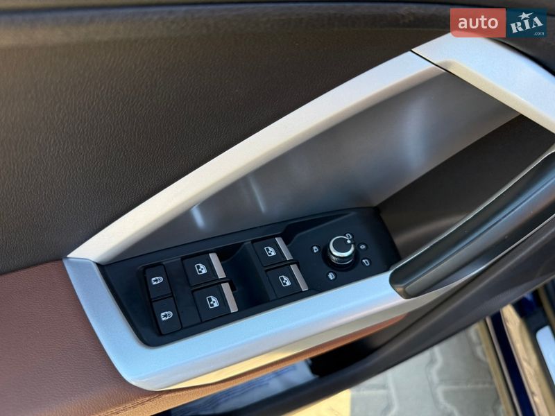 Позашляховик / Кросовер Audi Q3 2020 в Києві