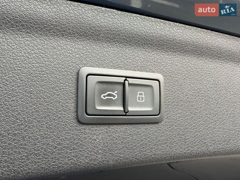 Внедорожник / Кроссовер Audi Q3 2018 в Киеве