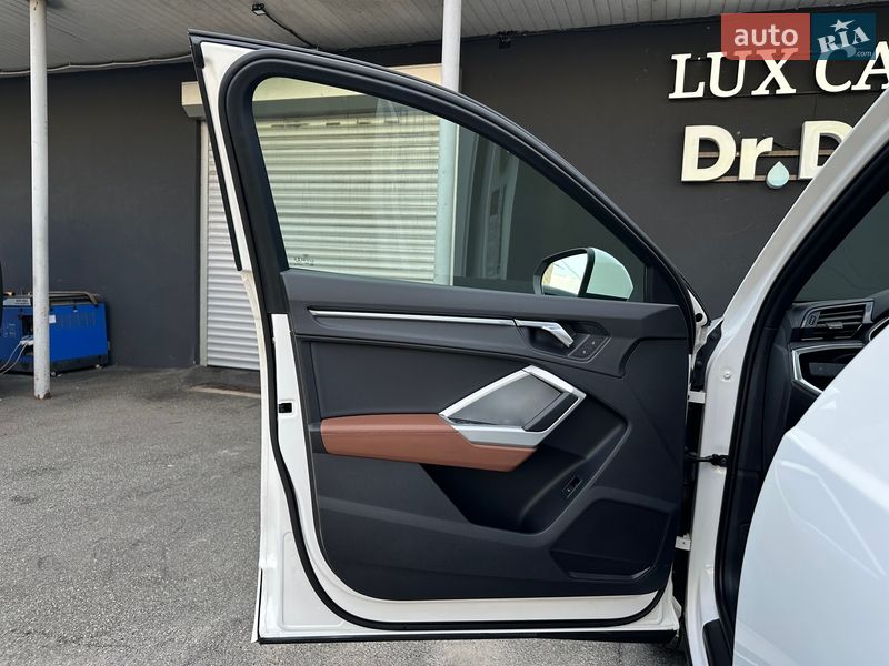 Внедорожник / Кроссовер Audi Q3 2019 в Киеве фото 35 Внедорожник / Кроссовер Audi Q3 2019 в Киеве