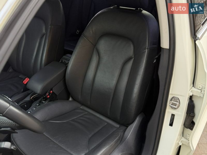 Позашляховик / Кросовер Audi Q3 2012 в Золочеві фото 24 Позашляховик / Кросовер Audi Q3 2012 в Золочеві