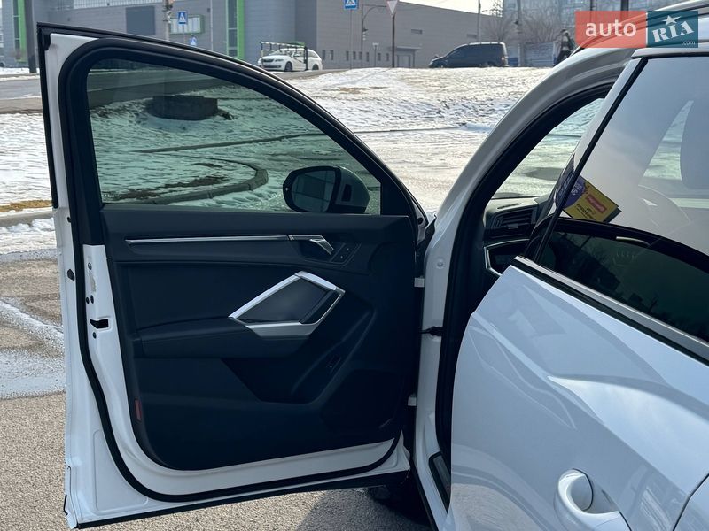 Внедорожник / Кроссовер Audi Q3 2020 в Кривом Роге фото 17 Внедорожник / Кроссовер Audi Q3 2020 в Кривом Роге