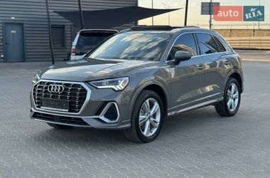 Внедорожник / Кроссовер Audi Q3 2023 в Киеве
