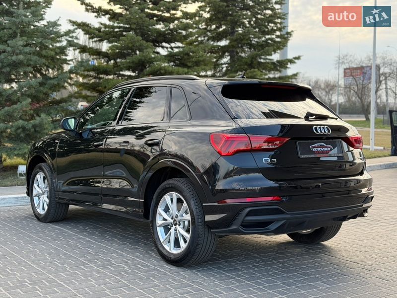 Позашляховик / Кросовер Audi Q3 2023 в Одесі