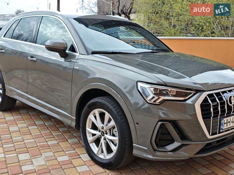 Позашляховик / Кросовер Audi Q3 2025 в Одесі фото 5 Позашляховик / Кросовер Audi Q3 2025 в Одесі
