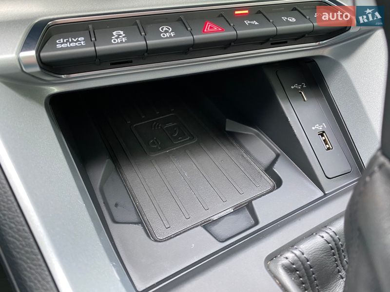 Позашляховик / Кросовер Audi Q3 2020 в Одесі фото 12 Позашляховик / Кросовер Audi Q3 2020 в Одесі