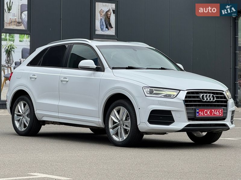 Внедорожник / Кроссовер Audi Q3 2017 в Киеве