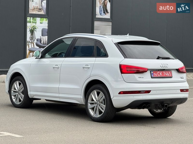 Внедорожник / Кроссовер Audi Q3 2017 в Киеве