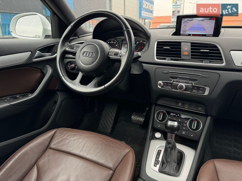 Внедорожник / Кроссовер Audi Q3 2017 в Киеве