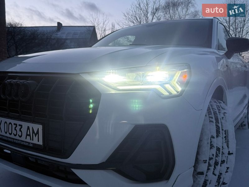 Внедорожник / Кроссовер Audi Q3 2022 в Каменец-Подольском
