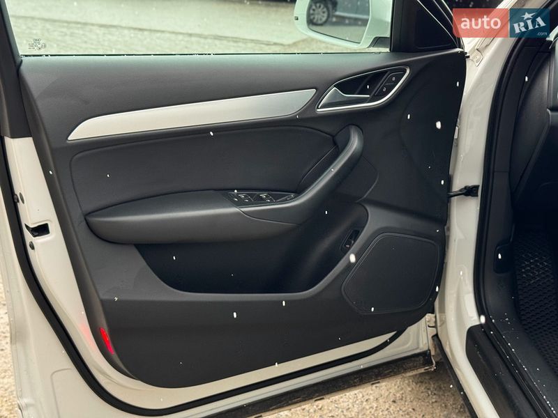 Позашляховик / Кросовер Audi Q3 2014 в Львові фото 19 Позашляховик / Кросовер Audi Q3 2014 в Львові